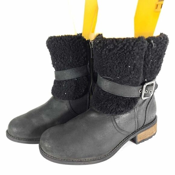 UGG Women's Blayre II US 6 Black Leather Side Zip Belted Shearling Boots - Picture 1 of 12